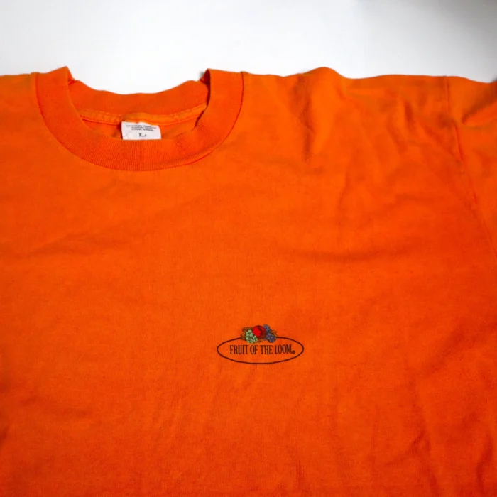 Vintage T-Shirt Fruit of the Loom Orange (Size L) | Classic & Minimalist